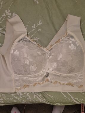 Lacy Bralette Molded Cups